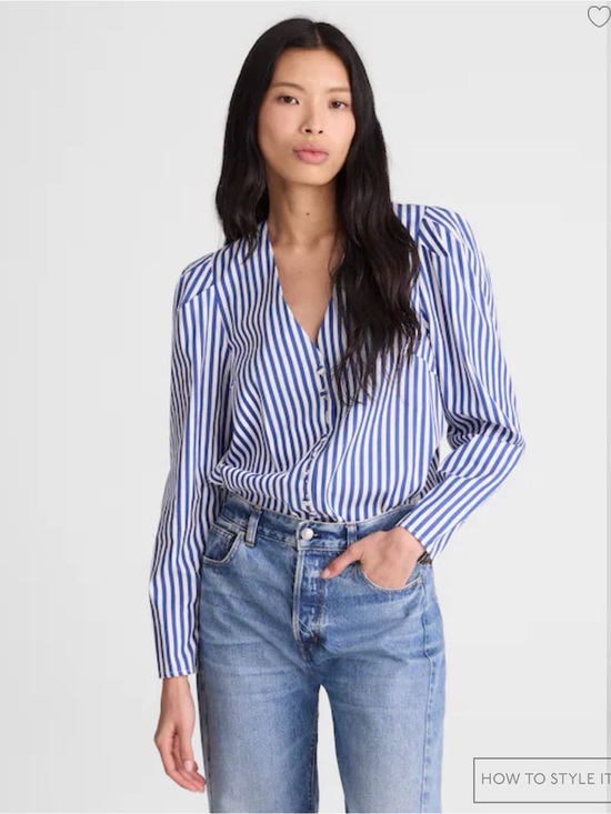 Madewell Tops - MADEWELL XS Stacked-Button V-Neck Shirt in Poplin NZ420